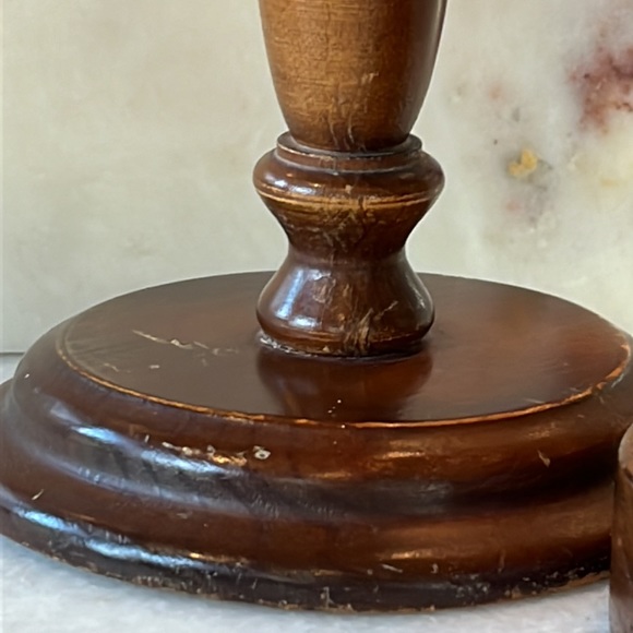 Pair of old wood candle holders - Picture 12 of 12